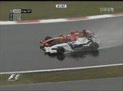 f1_2007_fuji_-_massa_kubica_meccs_video.racing.hu.mpg